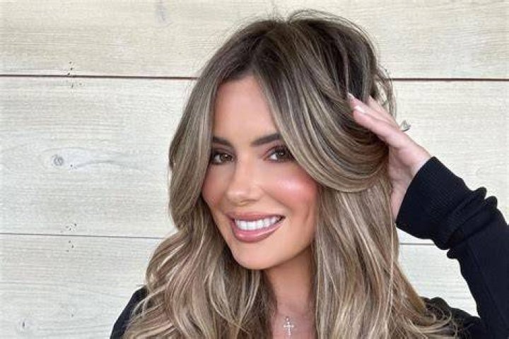 14 Facts About Brielle Biermann & Her Sister Ariana [2024]