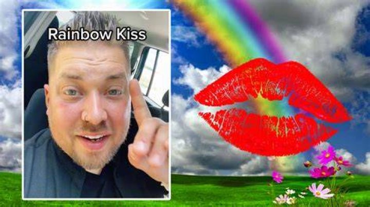 A Rainbow Kiss What Is It? All To Know About The 69 Kiss Position ABTC