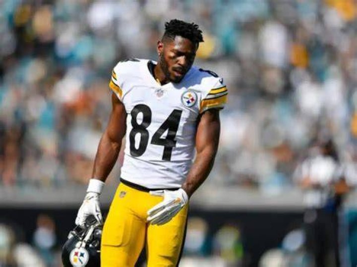 Antonio Brown Net Worth 2024 NFL Salary, Wife, and Home
