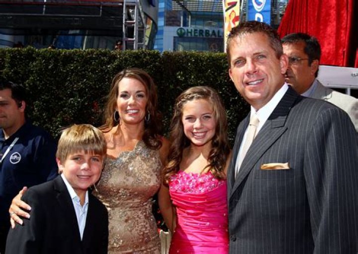 Beth Shuey &mdash; Sean Payton's Exwife's Life before and after Their