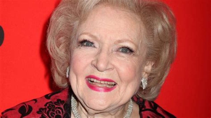 Betty White triple clips bonanza Hot in Cleveland and SNL