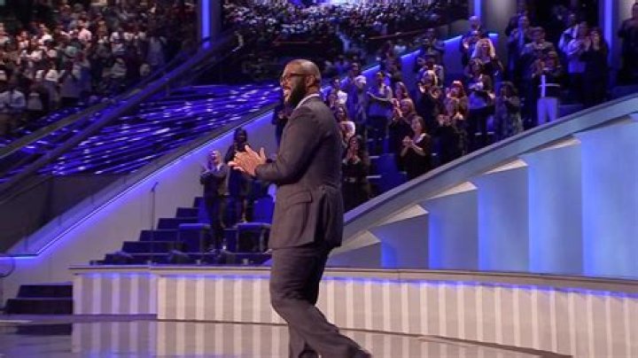 Blessing Tyler Perry Leaves a 22K Tip At A Restaurant Sam Sylk