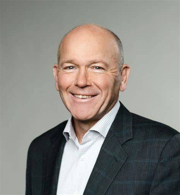 Boeing CEO David Calhoun's raise despite missing out on a 7 million