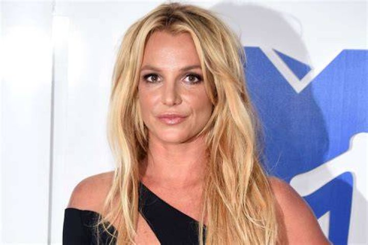 Britney Spears reveals how much her father took from her &mdash; RT Entertainment
