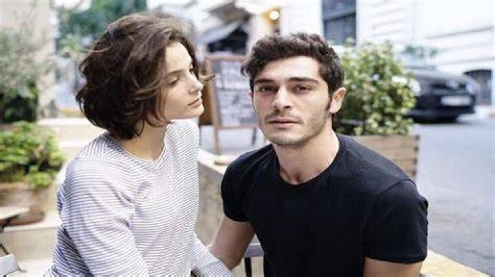 B&uuml;şra Develi ile Burak Deniz barıştı mı? "Kısmetimi kapatmayın"