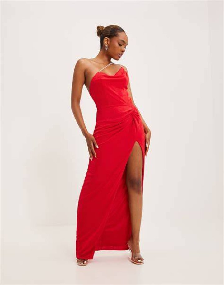 Buy Nelly Star Of The Night Dress Red