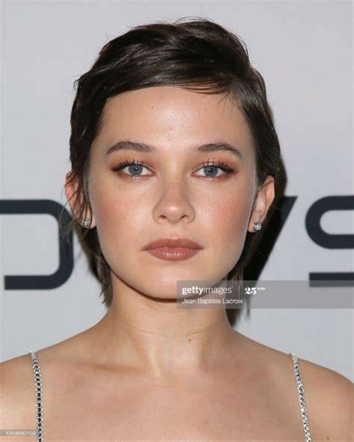 Cailee Spaeny Short hair styles, Model, Hair styles
