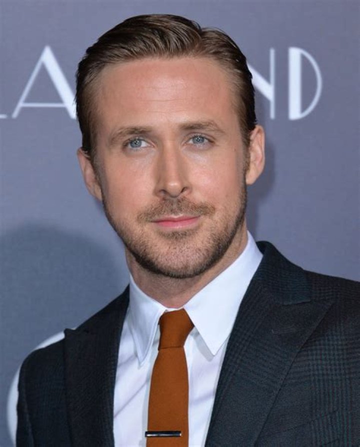 Canadian actor Ryan Gosling and his mother Donna Gosling pose at the