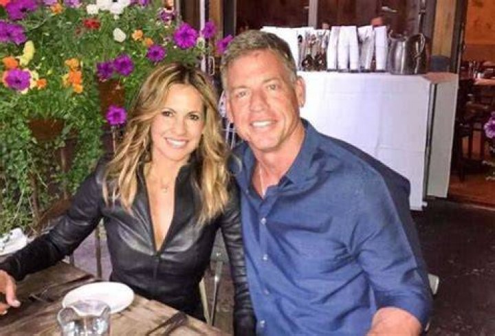 Catherine Mooty All to know about Troy Aikman's wife Sportsdave