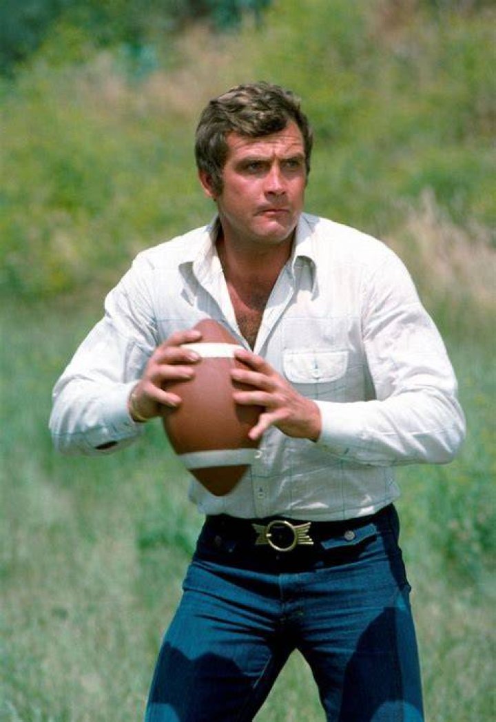 Celebs who played sports Lee majors, Bionic woman, Hollywood men