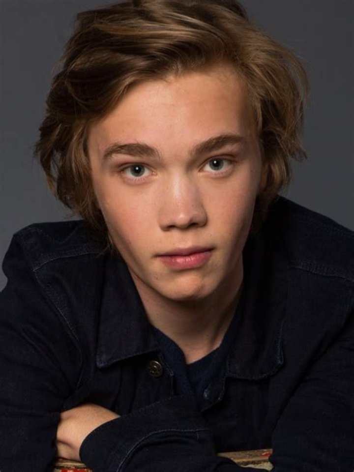 Charlie Plummer AlloCiné