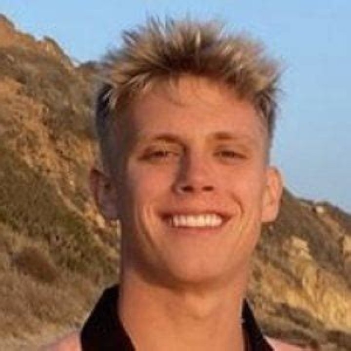 CharlieOnnaFriday Age: How Old Is The Popular YouTuber?