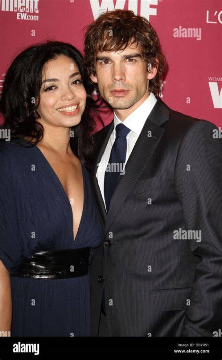 Christopher Gorham and wife Anel The 2011 Entertainment Weekly And