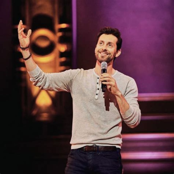 Comedian Max Amini In the Green Room Z&oacute;calo Public Square
