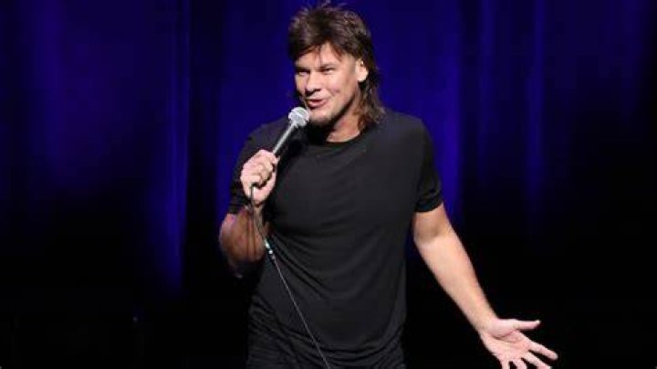 Comedian Theo Von captivates crowds with Louisianastyle stories about