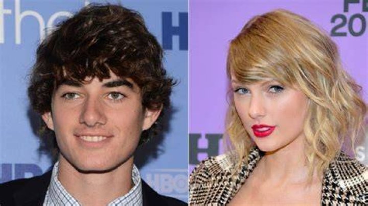 Conor Kennedy Taylor Swift Age Difference NAKPIC.STORE