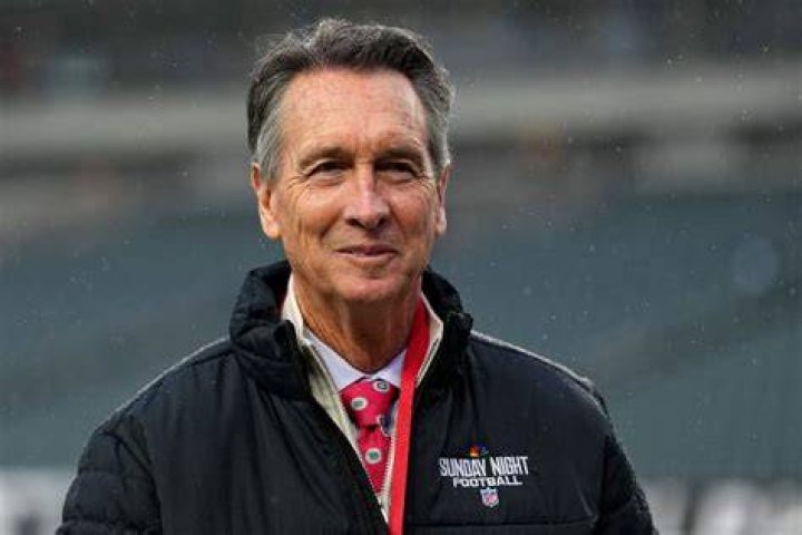 Cris Collinsworth covered up the NFL&rsquo;s Super Bowl bag job