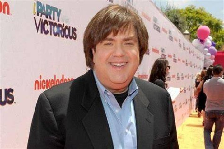 Dan Schneider Height, Weight, Age, Spouse, Family, Facts, Biography