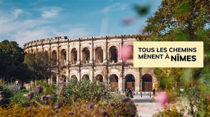 DatotekaArenes de Nimes panorama.jpg Wikipedija