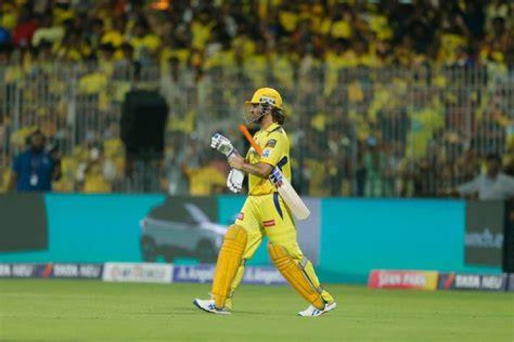 Dhoni's Girlfriend's Picture Revealed For The First Time, You Will Be