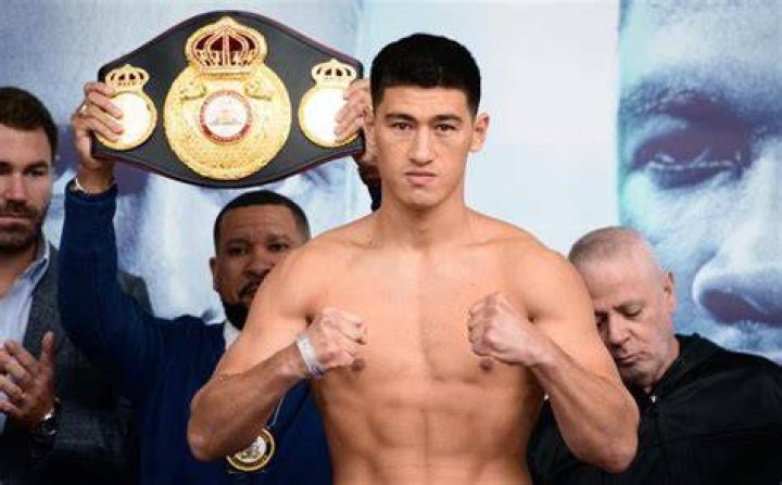 Dmitry Bivol leilamummaan