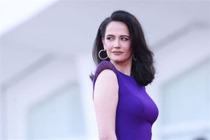 Does Eva Green have a child? Celebrity.fm 1 Official Stars