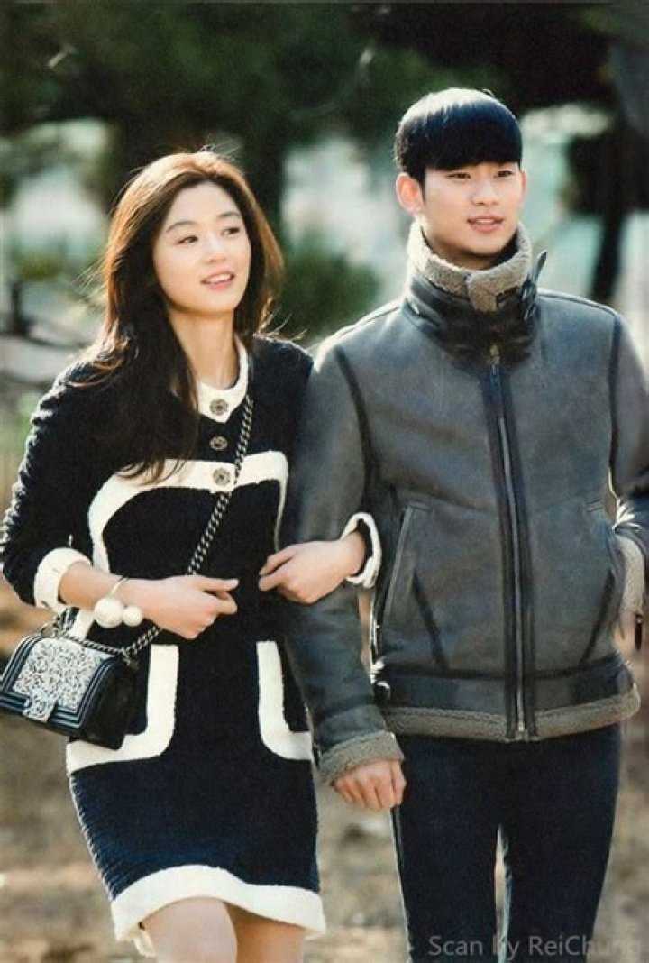 Does The Dating Rumor Of Hwang In Yeop And Kim Soo Hyun Have Any Truth?