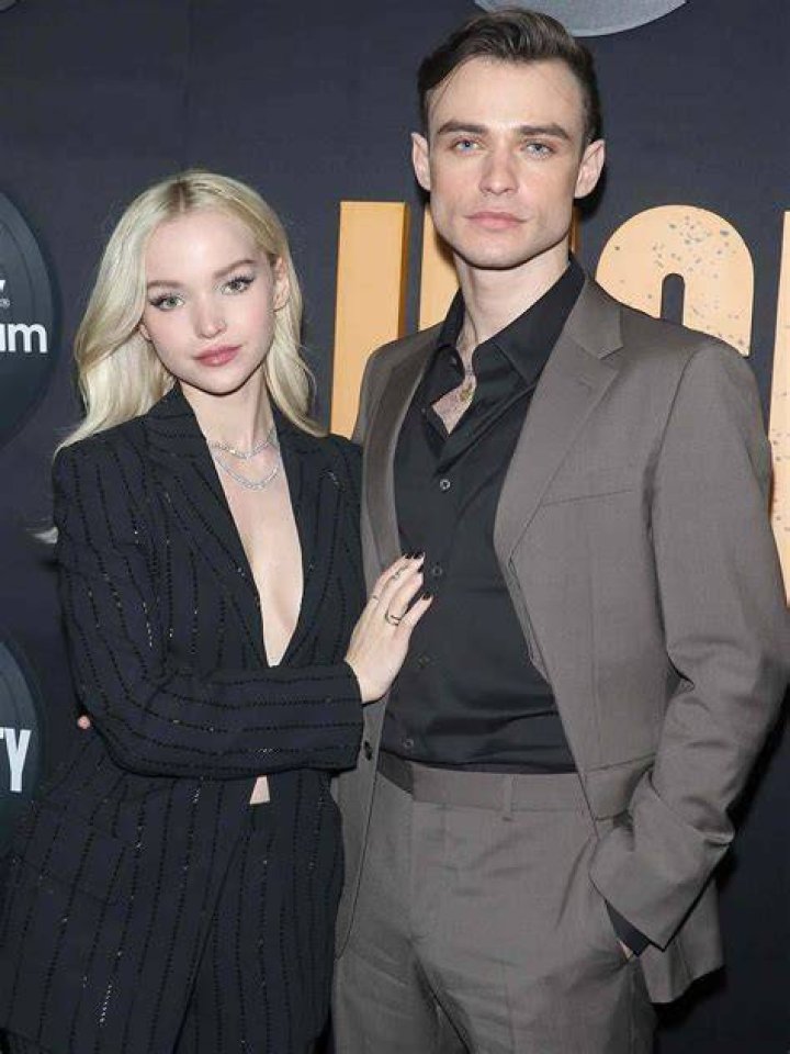 Dove Cameron’s Boyfriend History Meet All The Guys She’s Ever Dated