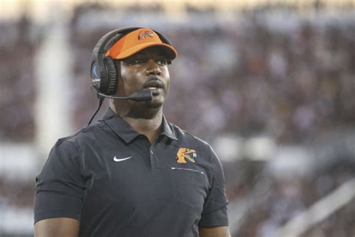 Duke offers FAMU head football coach Willie Simmons a coaching job