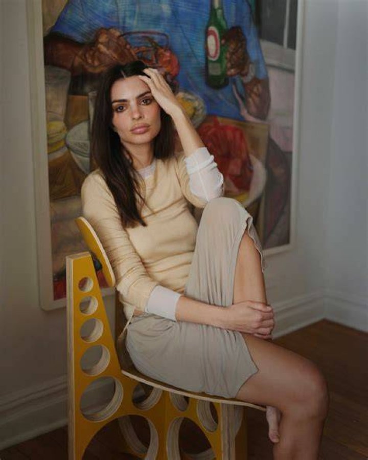 Emily Ratajkowski Grew Up Surrounded by Art. Now, It's Key to Her