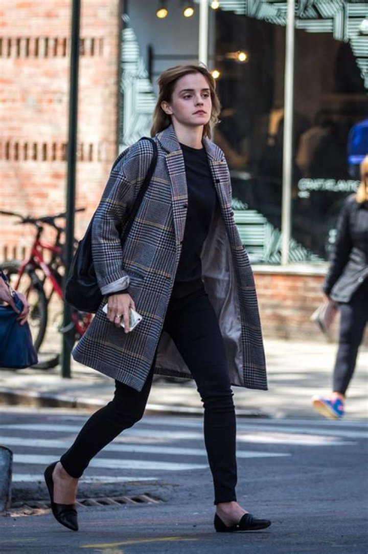 Emma watson outfits, Emma watson beautiful, Emma watson sexiest