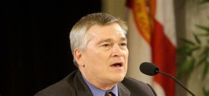 Eric Barron, a former dean of Penn State, is named president The