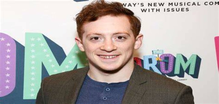 Ethan Slater Net Worth 2024 Salary, Wife, Age, Movies and Car