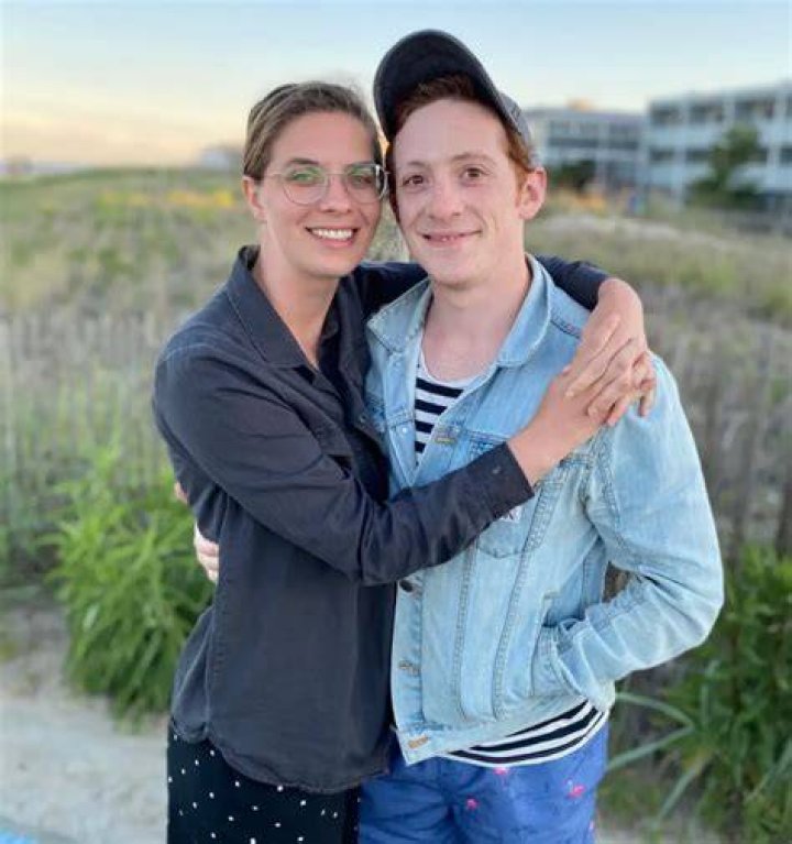 Ethan Slater Reportedly Told Exwife He Wants To Live &lsquo;Fulltime&rsquo; With