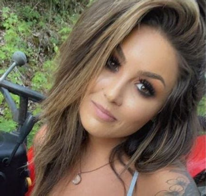 Fmottrn &mdash; OnlyFans, Biography, Net Worth & More