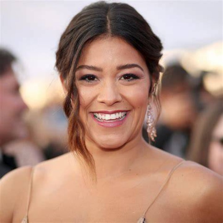 Gina Rodriguez Age, Net worth Weight, BioWiki, Kids, Husband 2024