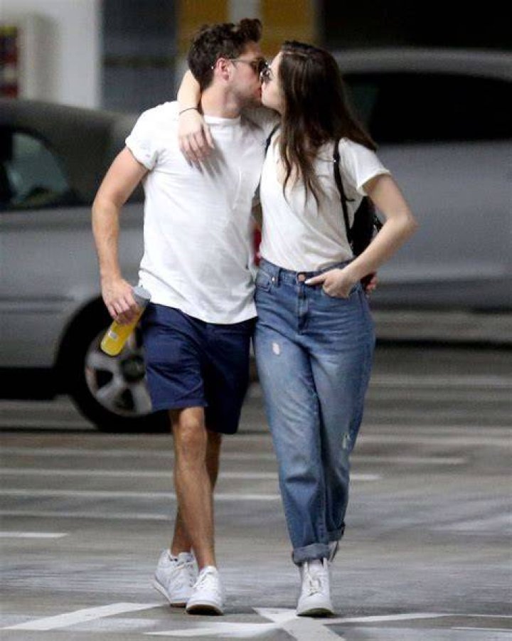 Hailee Steinfeld and Niall Horan Couple Up in New York City Hot