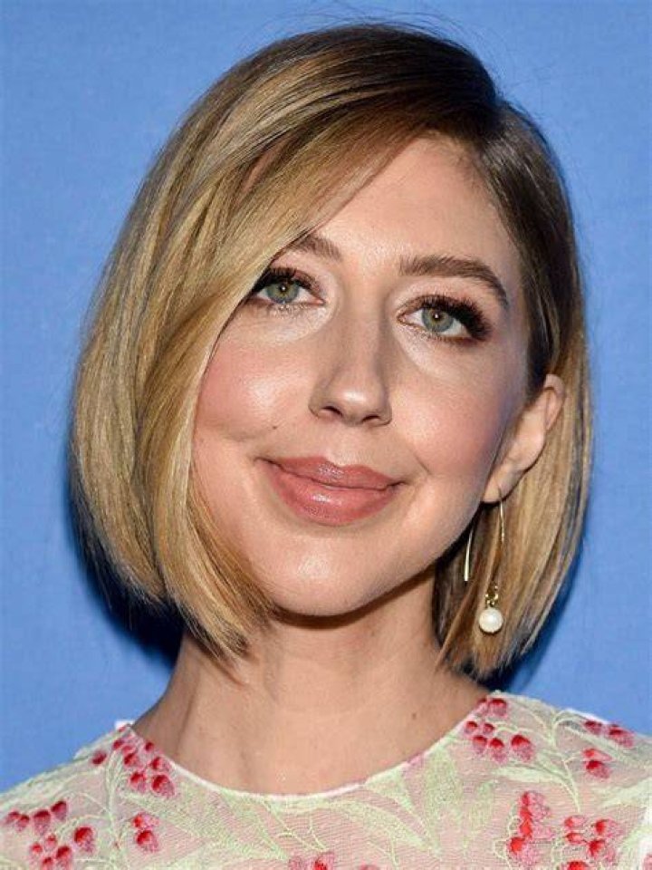 Heidi Gardner image