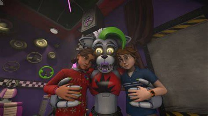 How did Gregory get Roxy's eyes?