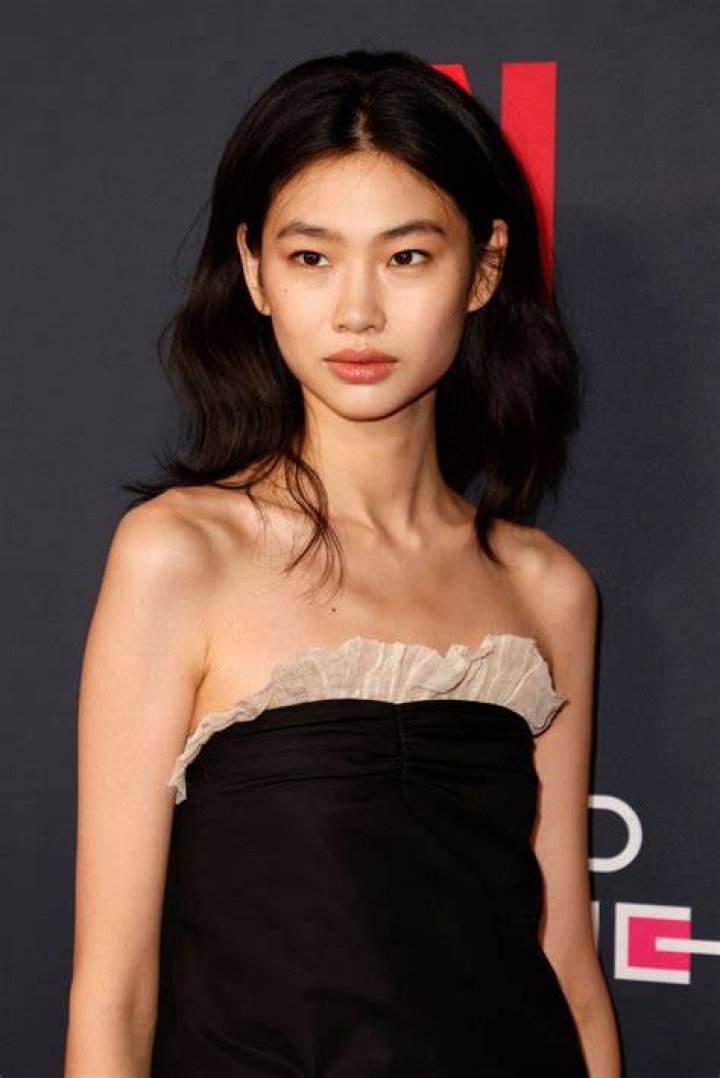 Hoyeon Jung Siblings? Latest Updates! Trending News Buzz