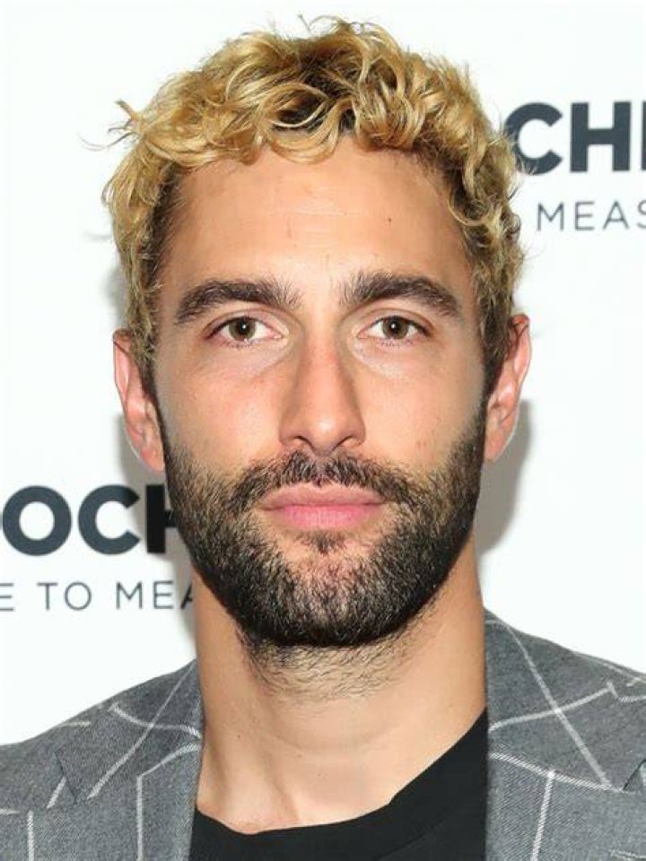 Image of Noah Mills