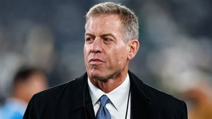 In Photos Troy Aikman's Dating History Over The Years The Spun