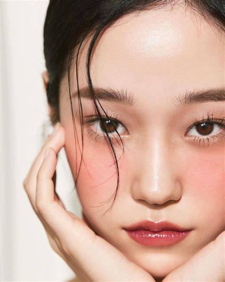 I&rsquo;m Meme makeup Yoon Seo, Female Head, Asteria, Korean Celebrities