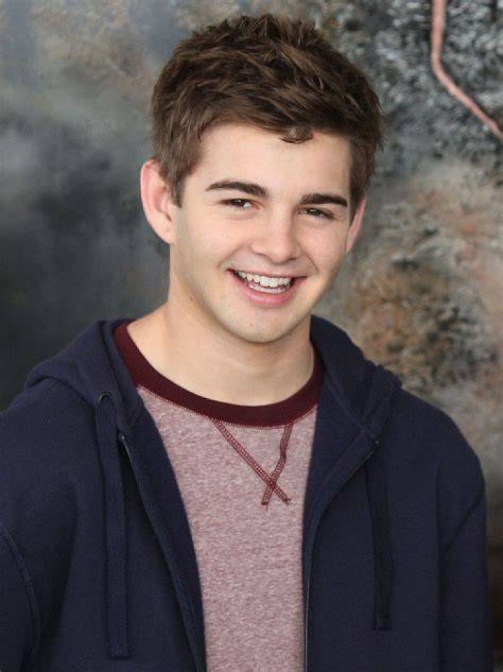 Jack Griffo Wiki 2021 Net Worth, Height, Weight, Relationship & Full