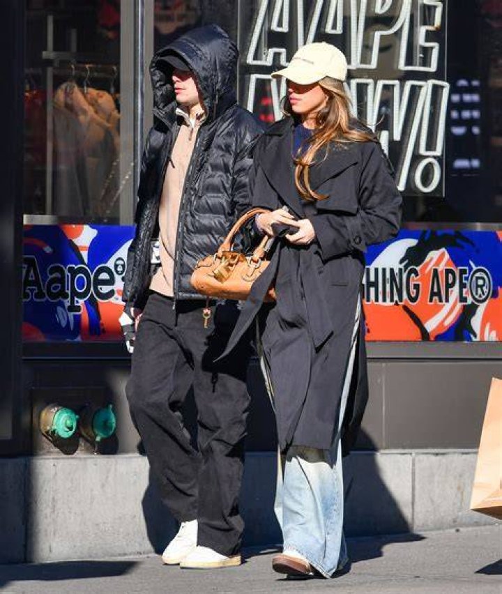 Jack Quaid&rsquo;s Girlfriend Who is The Actor Dating? Creeto
