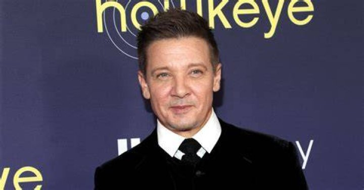 Jeremy Renner Net Worth 2023 Wiki Bio, Married, Dating, Family, Height