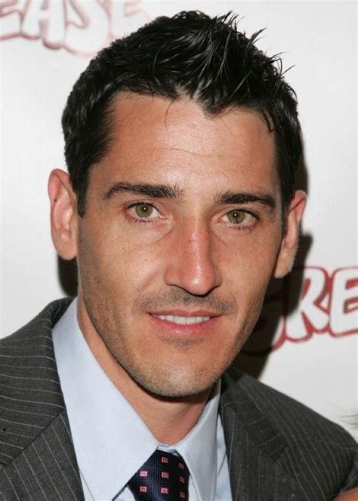 Jonathan Knight Biography Photos Wallpapers Jonathan knight, 90s boy