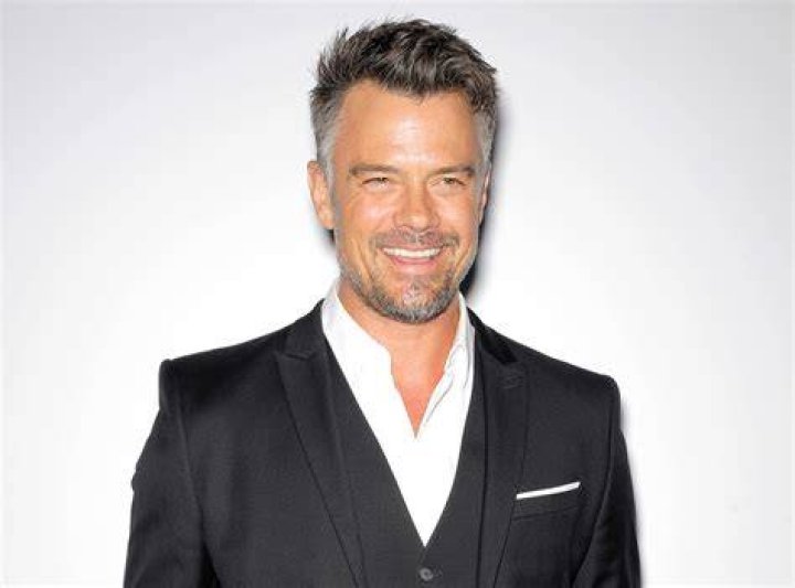 Josh Duhamel Wants to Date Someone ''Young Enough to Have Kids'' E! News