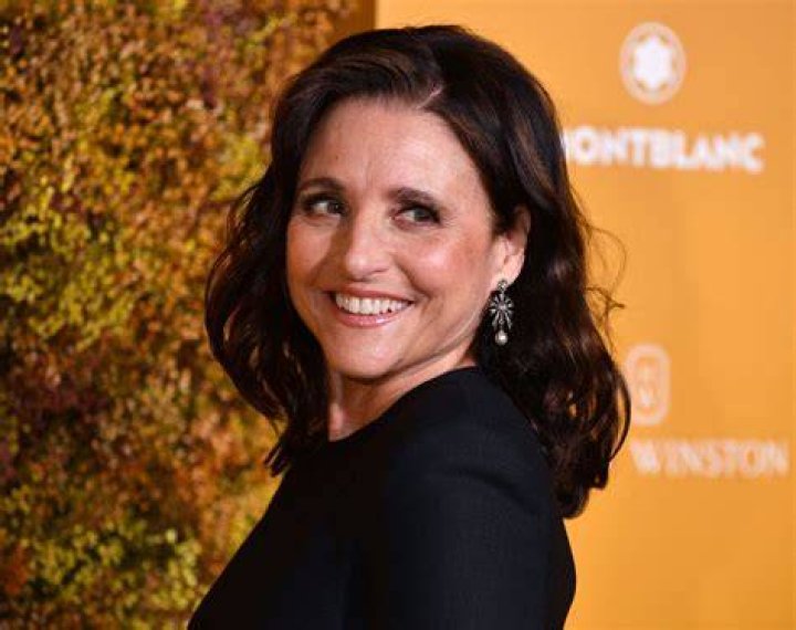 Julia LouisDreyfus's Feet