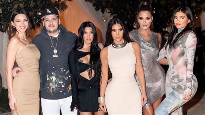 Kim Kardashian&rsquo;s Sisters And Husband Networth Height Salary